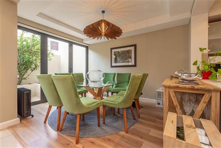 False - Townhouse For Sale in Illovo, Sandton, Gauteng - M124068