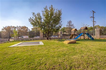 False - Townhouse For Sale in Avianto Estates, Krugersdorp, Gauteng - M124064