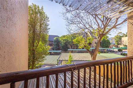 False - Apartment For Sale in Douglasdale, Sandton, Gauteng - M124078