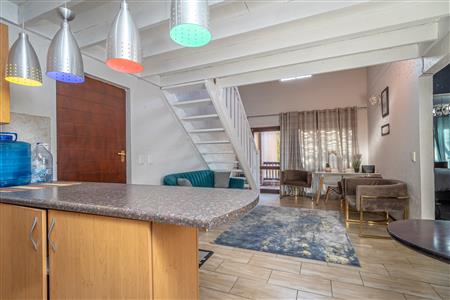 False - Apartment For Sale in Douglasdale, Sandton, Gauteng - M124078