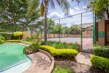 False - Apartment For Sale in Douglasdale, Sandton, Gauteng - M124078