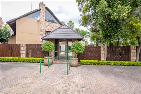 False - Apartment For Sale in Douglasdale, Sandton, Gauteng - M124078