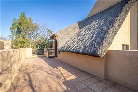 False - Apartment For Sale in Douglasdale, Sandton, Gauteng - M124078