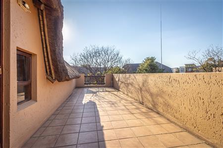 False - Apartment For Sale in Douglasdale, Sandton, Gauteng - M124078