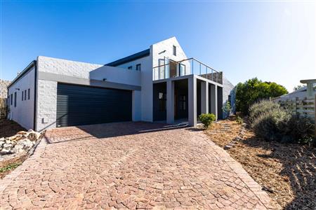 False - House For Sale in Stilbaai Wes, Stilbaai, Western Cape - M124098
