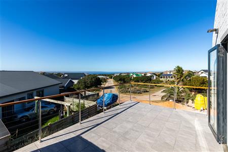 False - House For Sale in Stilbaai Wes, Stilbaai, Western Cape - M124098