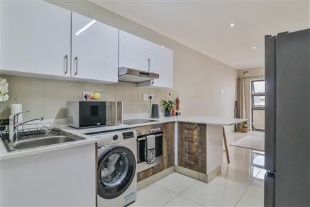 False - Apartment For Sale in New Town Centre, Umhlanga Ridge, Umhlanga, KwaZulu Natal - M124197