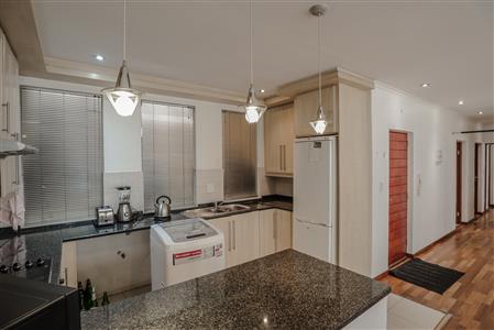 False - Apartment For Sale in Johannesburg Central, Johannesburg, Gauteng - M124250