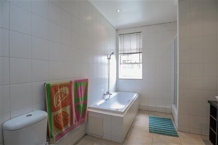 False - Apartment For Sale in Johannesburg Central, Johannesburg, Gauteng - M124250