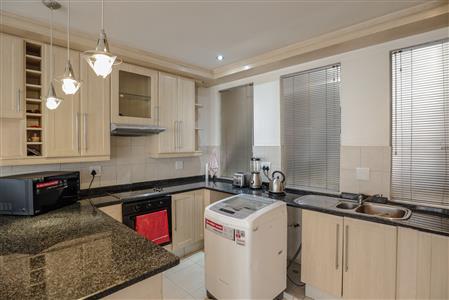 False - Apartment For Sale in Johannesburg Central, Johannesburg, Gauteng - M124250
