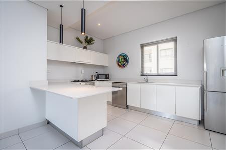 False - Apartment For Sale in Dunkeld, Johannesburg, Gauteng - M124309