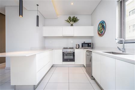 False - Apartment For Sale in Dunkeld, Johannesburg, Gauteng - M124309