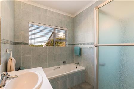 False - House For Sale in Stilbaai Wes, Stilbaai, Western Cape - M124363