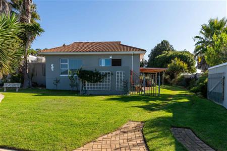 False - House For Sale in Stilbaai Wes, Stilbaai, Western Cape - M124363