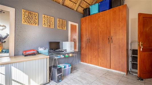False - Farm For Sale in Chartwell, Randburg, Gauteng - M124372