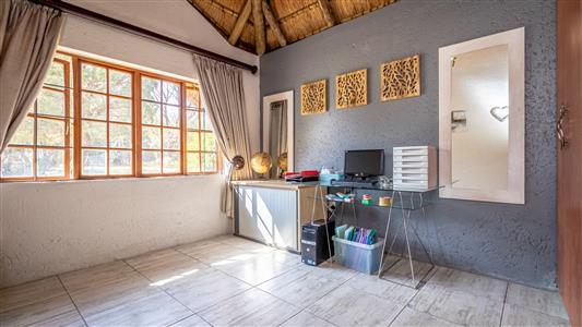 False - Farm For Sale in Chartwell, Randburg, Gauteng - M124372