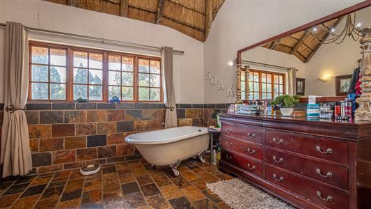 False - Farm For Sale in Chartwell, Randburg, Gauteng - M124372