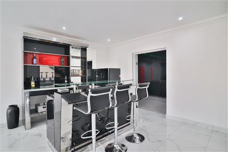 False - House for sale in Umhlanga, KwaZulu Natal - M124377