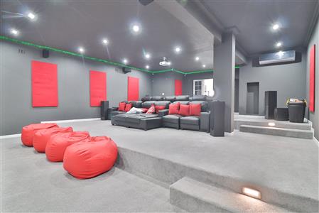 False - House for sale in Umhlanga, KwaZulu Natal - M124377