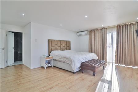 False - House for sale in Umhlanga, KwaZulu Natal - M124377