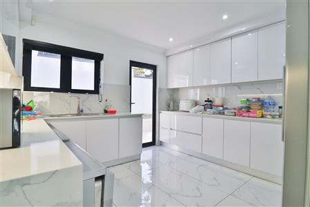 False - House for sale in Umhlanga, KwaZulu Natal - M124377