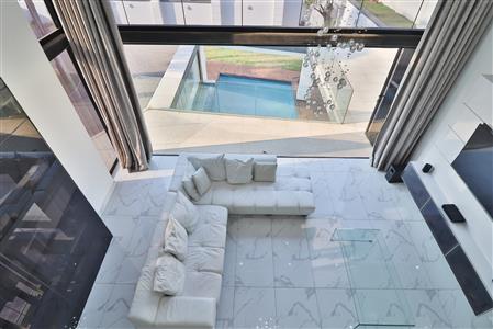 False - House for sale in Umhlanga, KwaZulu Natal - M124377