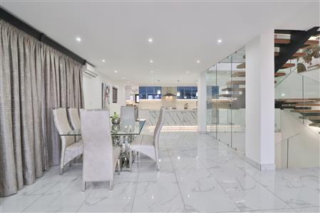 False - House for sale in Umhlanga, KwaZulu Natal - M124377