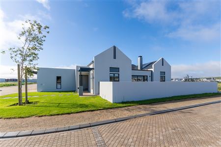 False - House For Sale in Laguna, Langebaan, Western Cape - M124415