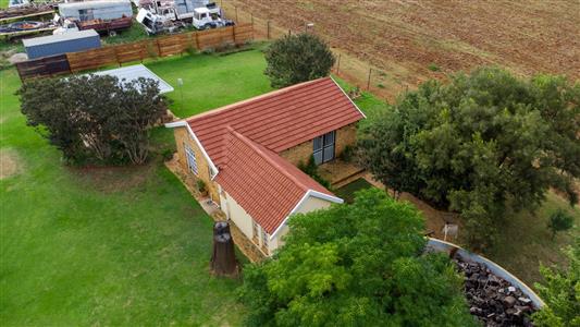 False - Farm for sale in Hekpoort, Krugersdorp - M124448