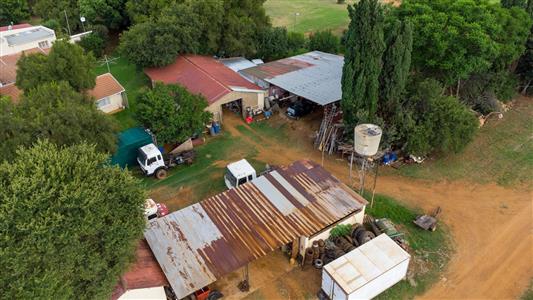 False - Farm for sale in Hekpoort, Krugersdorp - M124448