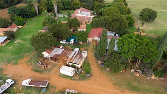 False - Farm for sale in Hekpoort, Krugersdorp - M124448