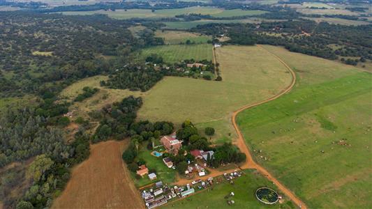 False - Farm for sale in Hekpoort, Krugersdorp - M124448