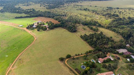 False - Farm for sale in Hekpoort, Krugersdorp - M124448