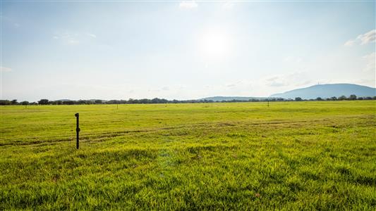 False - Farm for sale in Hekpoort, Krugersdorp - M124448