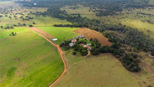 False - Farm for sale in Hekpoort, Krugersdorp - M124448