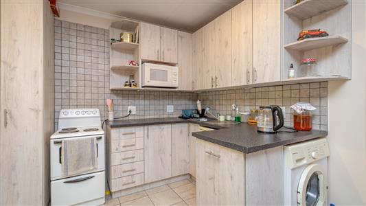 False - Farm for sale in Hekpoort, Krugersdorp - M124448