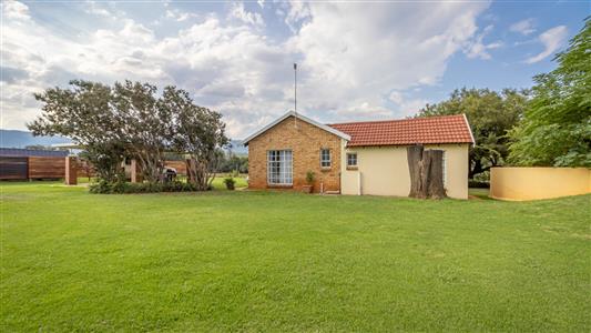 False - Farm for sale in Hekpoort, Krugersdorp - M124448
