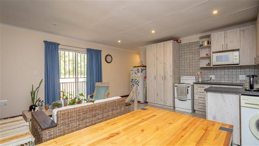False - Farm for sale in Hekpoort, Krugersdorp - M124448