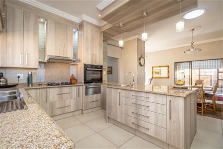 False - Townhouse For Sale in Jordaan Park, Heidelberg, Gauteng - M124502