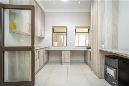 False - Townhouse For Sale in Jordaan Park, Heidelberg, Gauteng - M124502