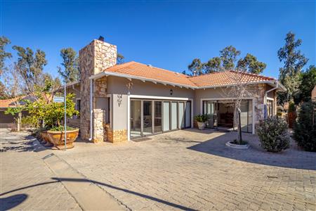 False - Townhouse For Sale in Jordaan Park, Heidelberg, Gauteng - M124502