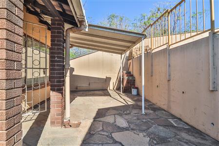 False - House For Sale in Silverglen, Chatsworth, KwaZulu Natal - M124507