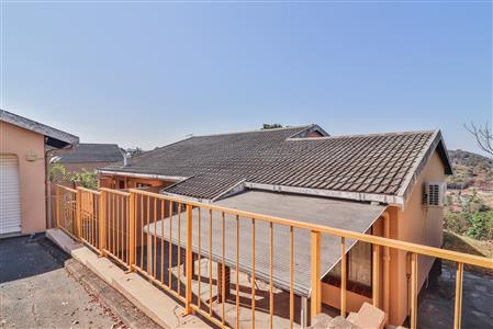 False - House For Sale in Silverglen, Chatsworth, KwaZulu Natal - M124507