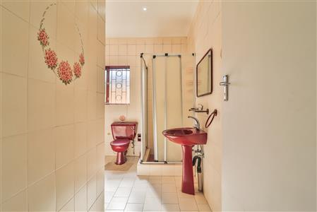 False - House For Sale in Silverglen, Chatsworth, KwaZulu Natal - M124507