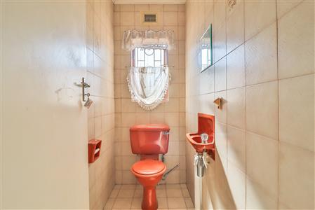 False - House For Sale in Silverglen, Chatsworth, KwaZulu Natal - M124507
