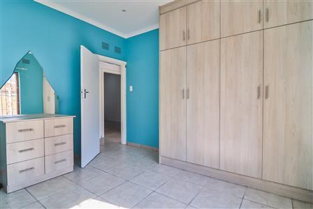 False - House For Sale in Silverglen, Chatsworth, KwaZulu Natal - M124507