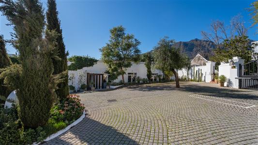 False - Guesthouse For Sale in Paradyskloof, Stellenbosch, Western Cape - M124546