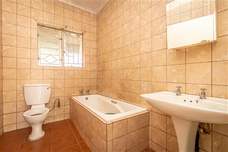 False - House For Sale in Witpoortjie, Roodepoort, Gauteng - M124608