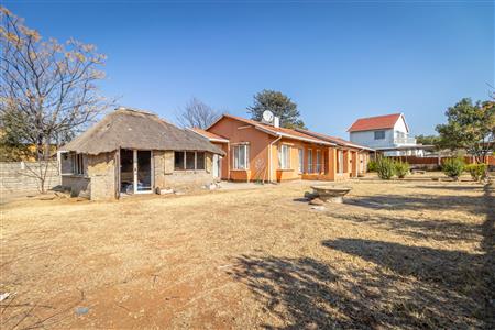 False - House For Sale in Witpoortjie, Roodepoort, Gauteng - M124608
