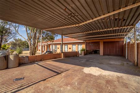 False - House For Sale in Witpoortjie, Roodepoort, Gauteng - M124608